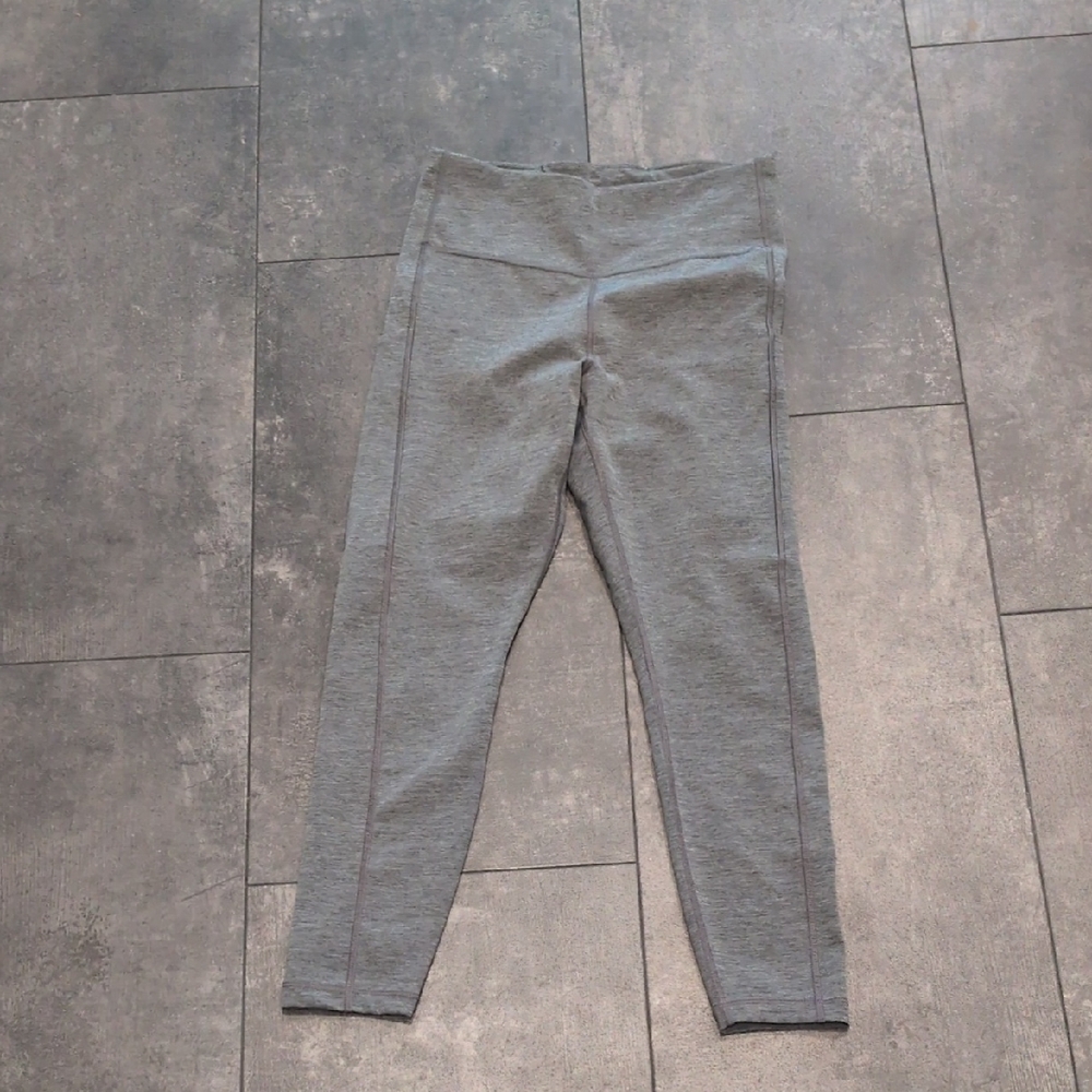 Athleta Ultimate Capri Stash Pocket 7/8 Tight S